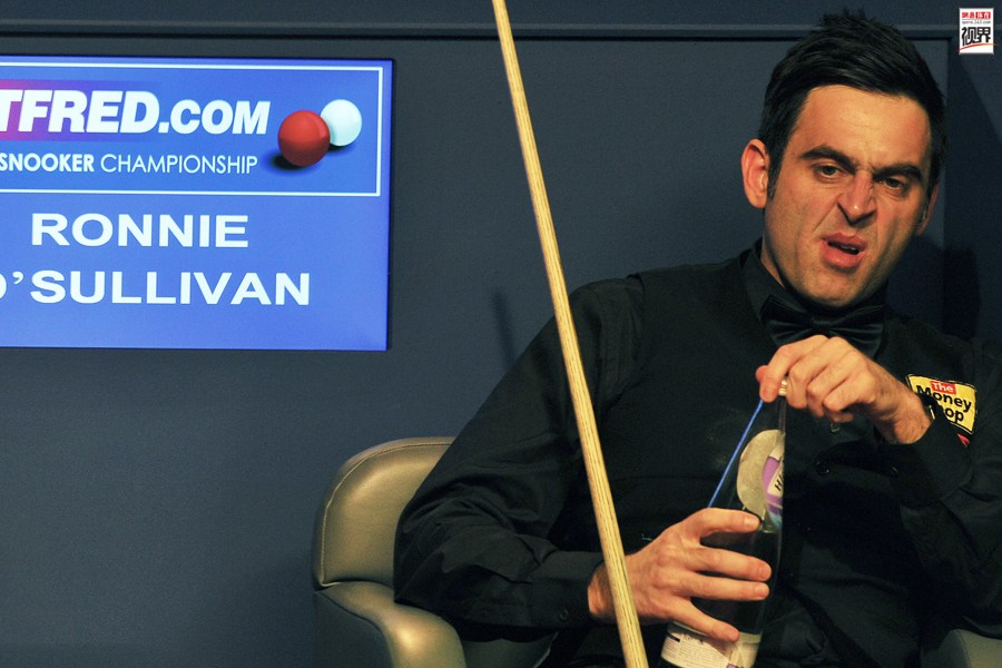 亚看到了再 亚看到了再