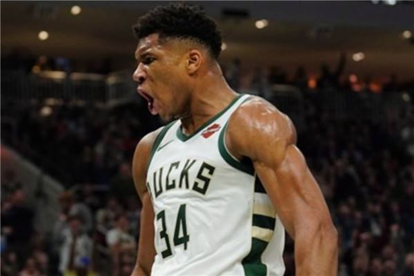 十六强集结！《坦克世界》WOC全民公开赛 RG vs 随便玩玩