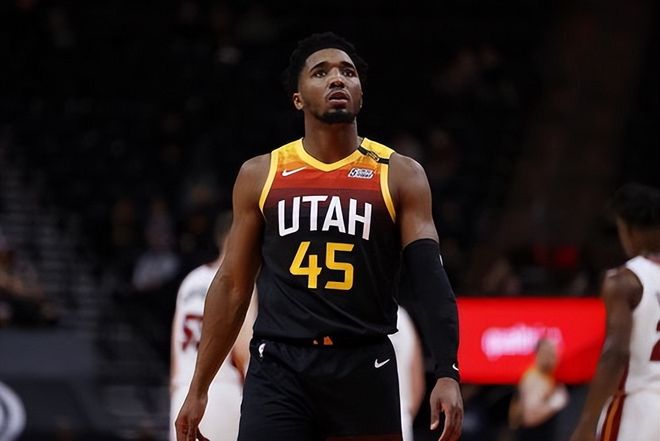 戴与桌搭 戴与桌搭